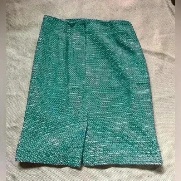 Talbots  Petite Textured Tweed Pencil Skirt - Picture 2 of 5